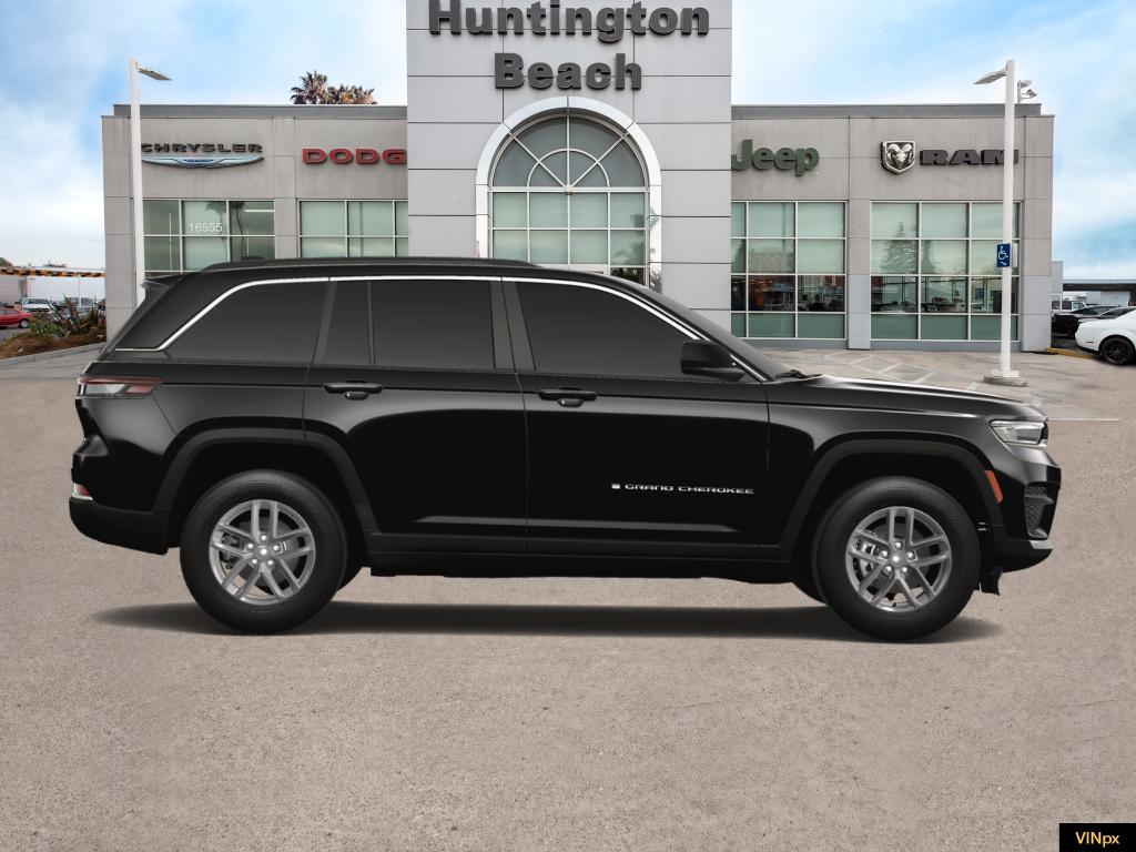 new 2025 Jeep Grand Cherokee car, priced at $33,100
