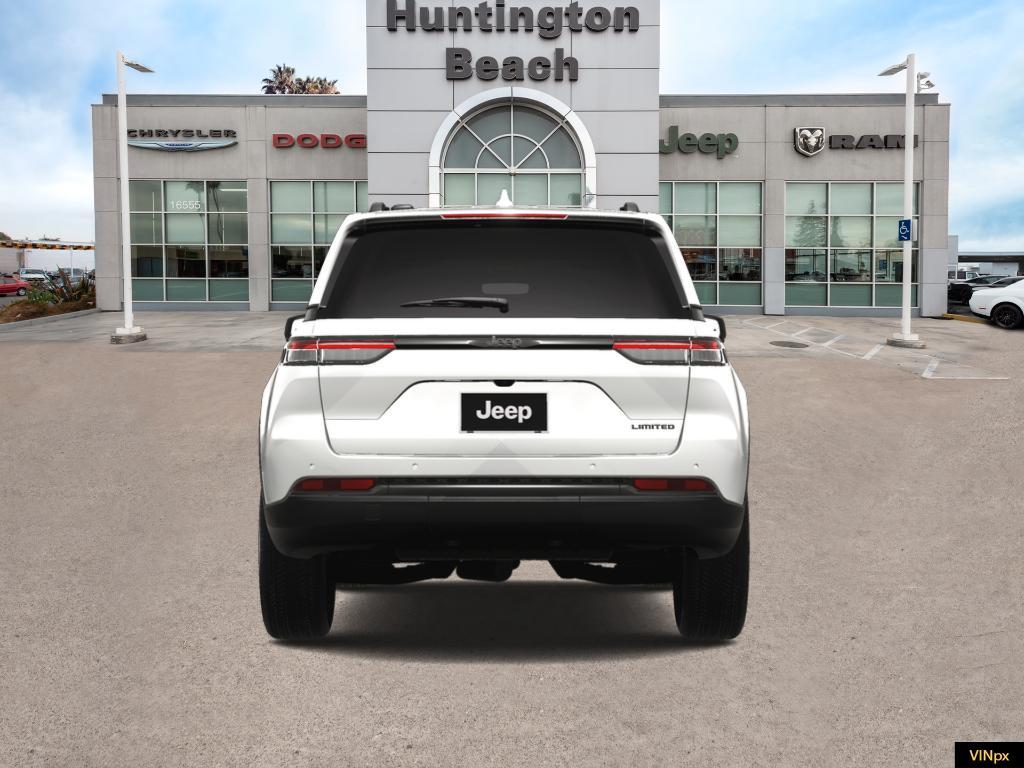 new 2025 Jeep Grand Cherokee car, priced at $32,900