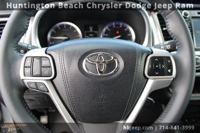 used 2016 Toyota Highlander car, priced at $23,761