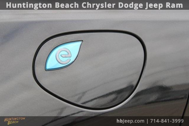 used 2023 Chrysler Pacifica Hybrid car, priced at $31,800