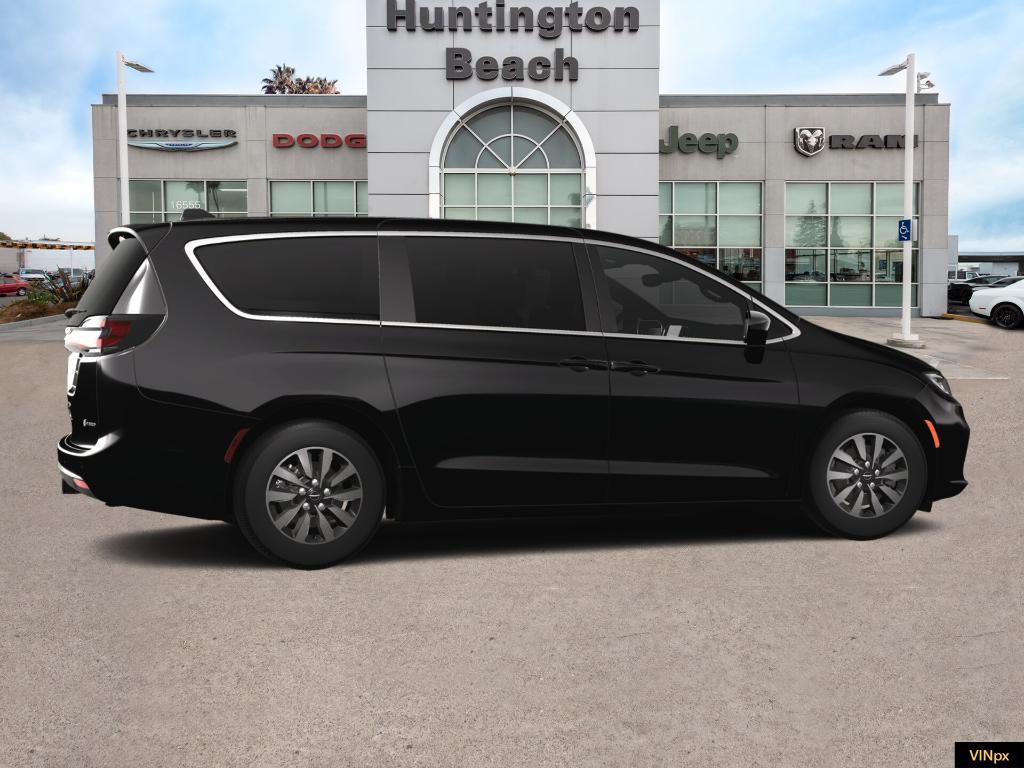 new 2025 Chrysler Pacifica Hybrid car, priced at $36,200