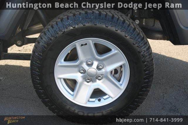 used 2020 Jeep Gladiator car, priced at $25,500