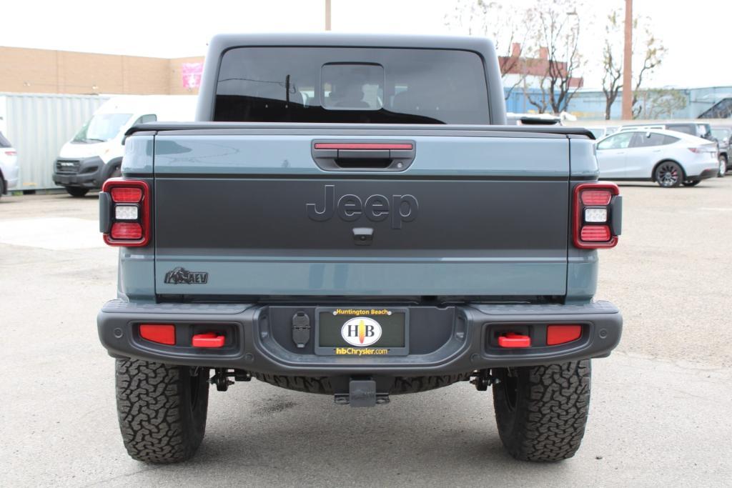 new 2025 Jeep Gladiator car, priced at $86,058