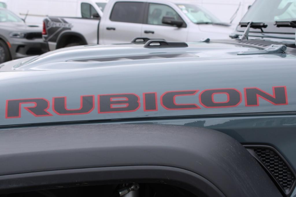 new 2025 Jeep Gladiator car, priced at $89,808