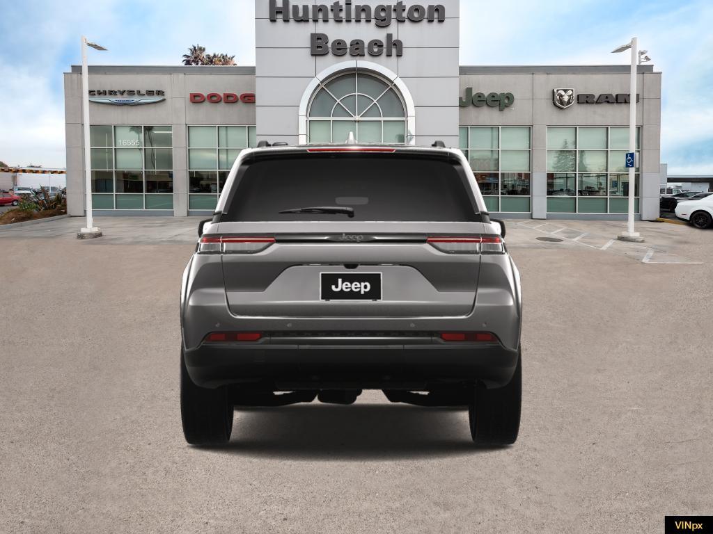 new 2025 Jeep Grand Cherokee car, priced at $38,465