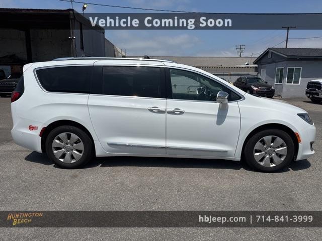 used 2018 Chrysler Pacifica Hybrid car, priced at $15,895