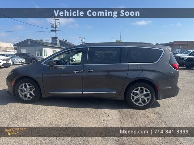 used 2017 Chrysler Pacifica car, priced at $14,400