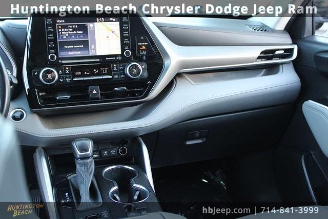 used 2021 Toyota Highlander car, priced at $29,493