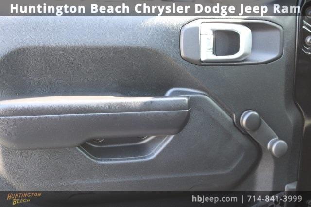 used 2021 Jeep Gladiator car, priced at $25,300