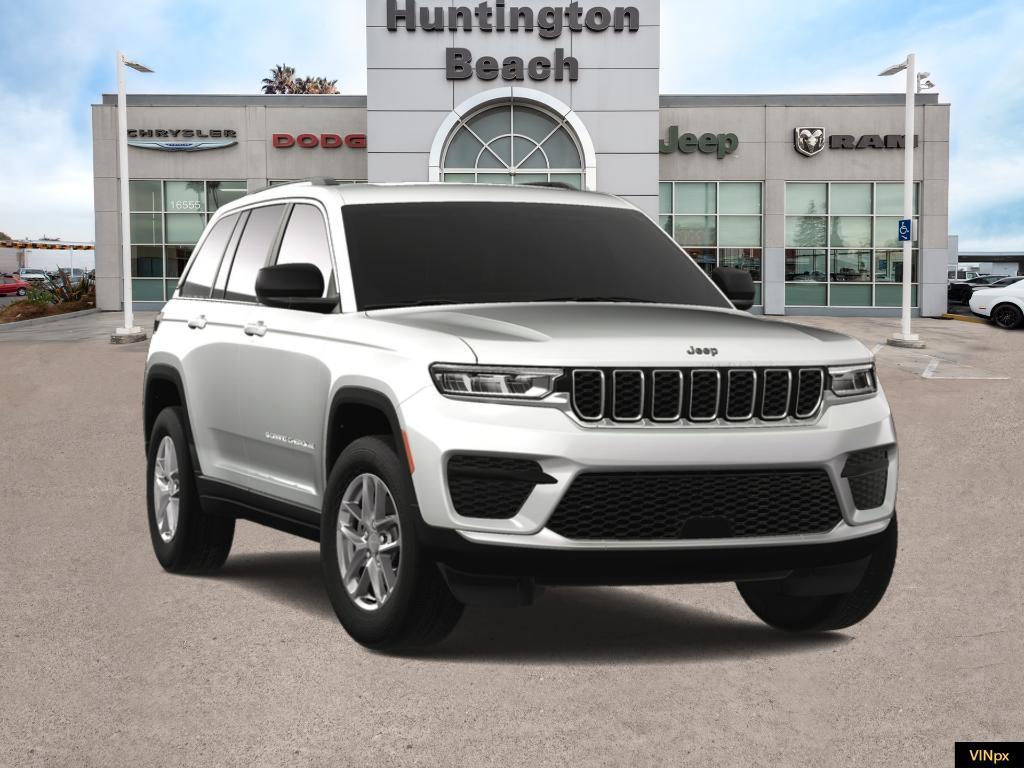 new 2025 Jeep Grand Cherokee car, priced at $27,700