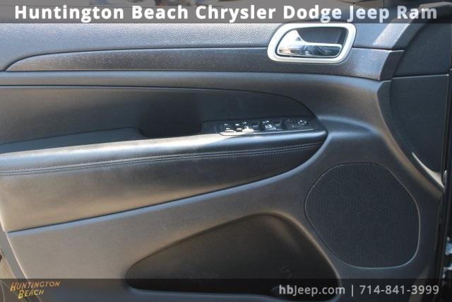 used 2015 Jeep Grand Cherokee car, priced at $11,899