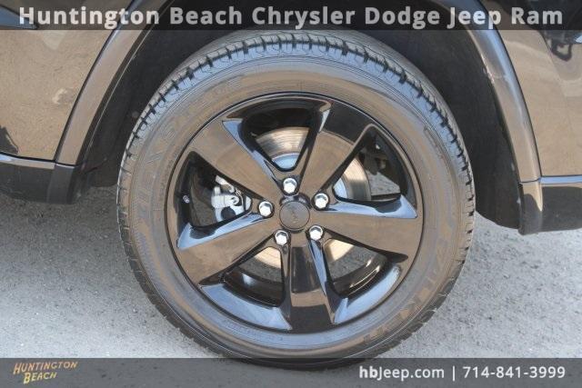 used 2015 Jeep Grand Cherokee car, priced at $11,899