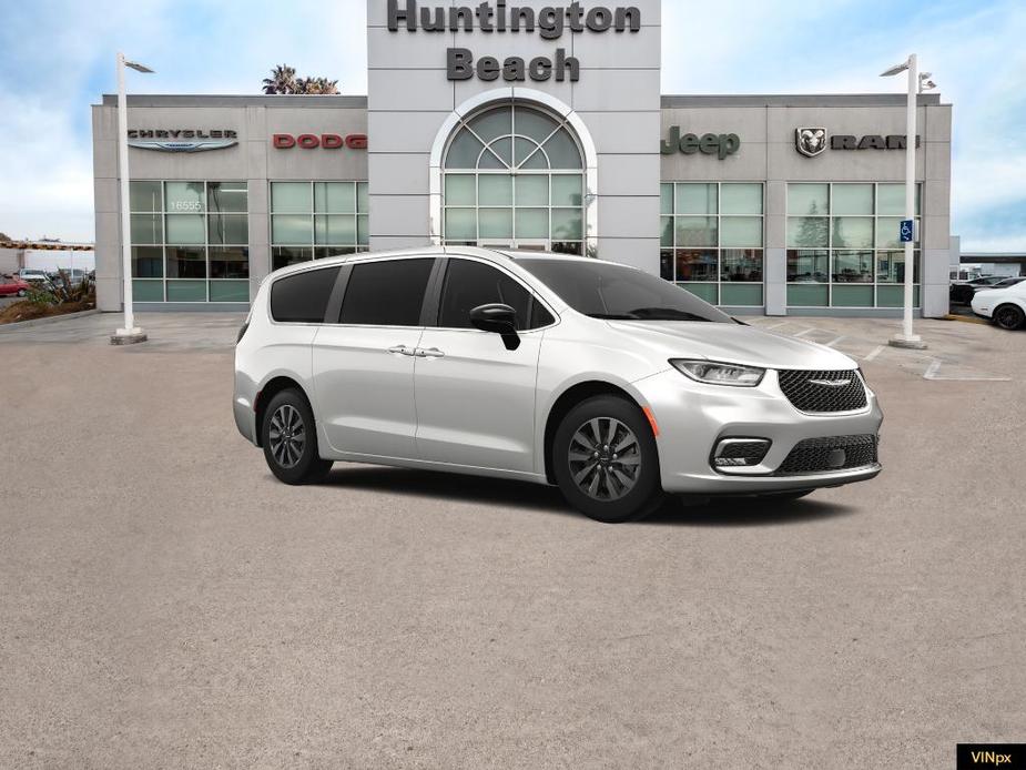 new 2025 Chrysler Pacifica Hybrid car, priced at $42,103