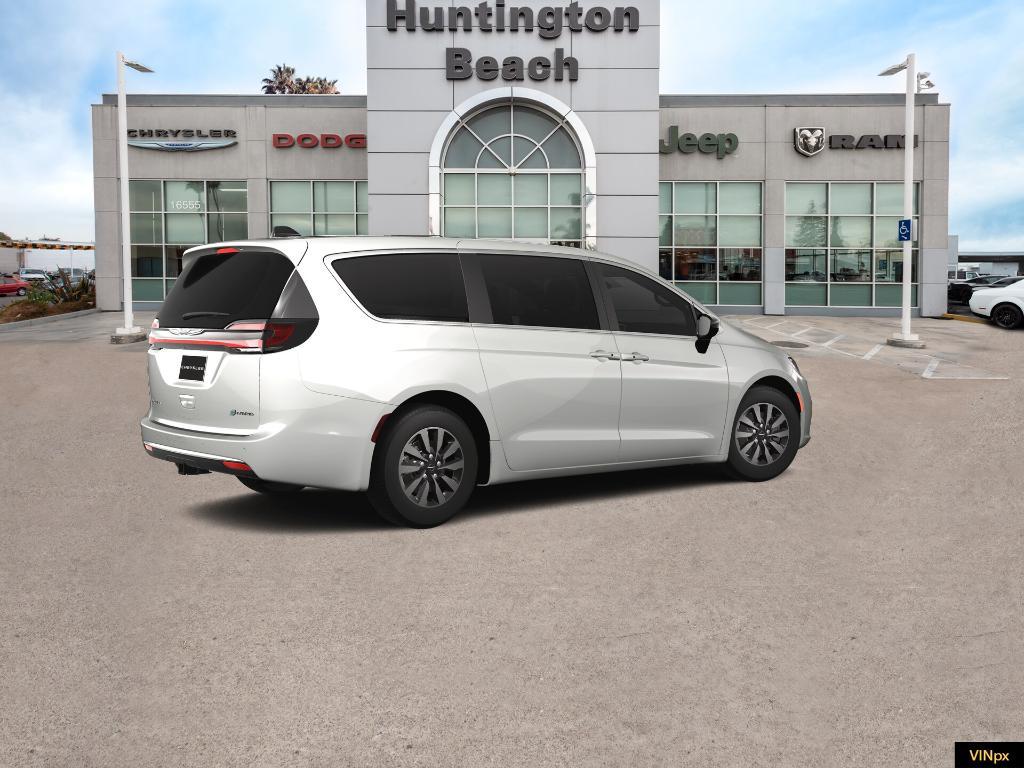 new 2025 Chrysler Pacifica Hybrid car, priced at $39,200