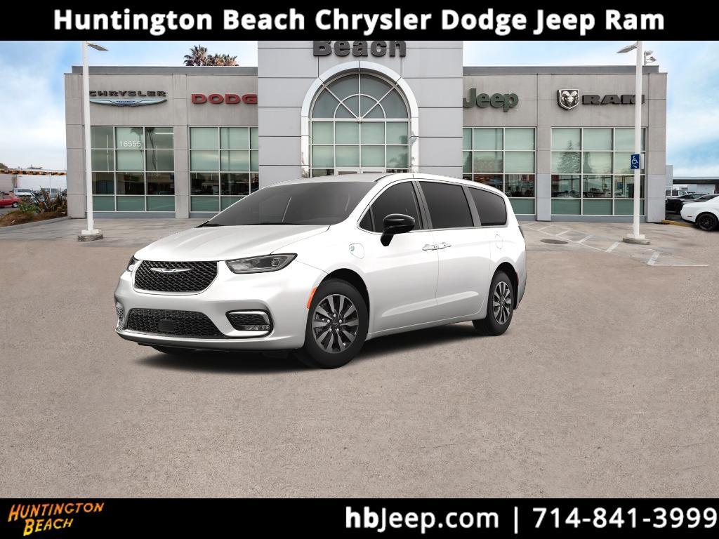 new 2025 Chrysler Pacifica Hybrid car, priced at $39,888