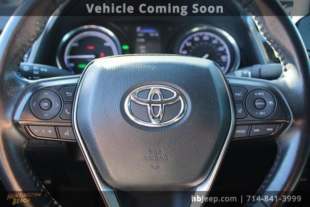 used 2020 Toyota Camry Hybrid car, priced at $20,480