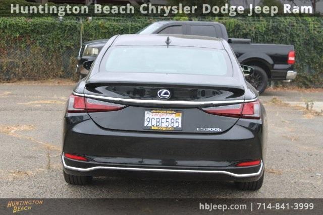 used 2022 Lexus ES 300h car, priced at $28,800