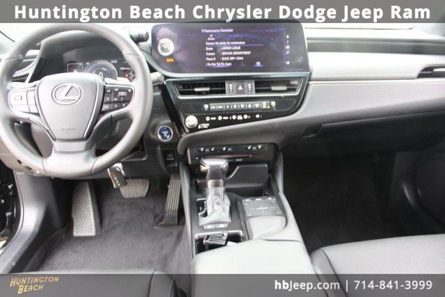 used 2022 Lexus ES 300h car, priced at $28,800
