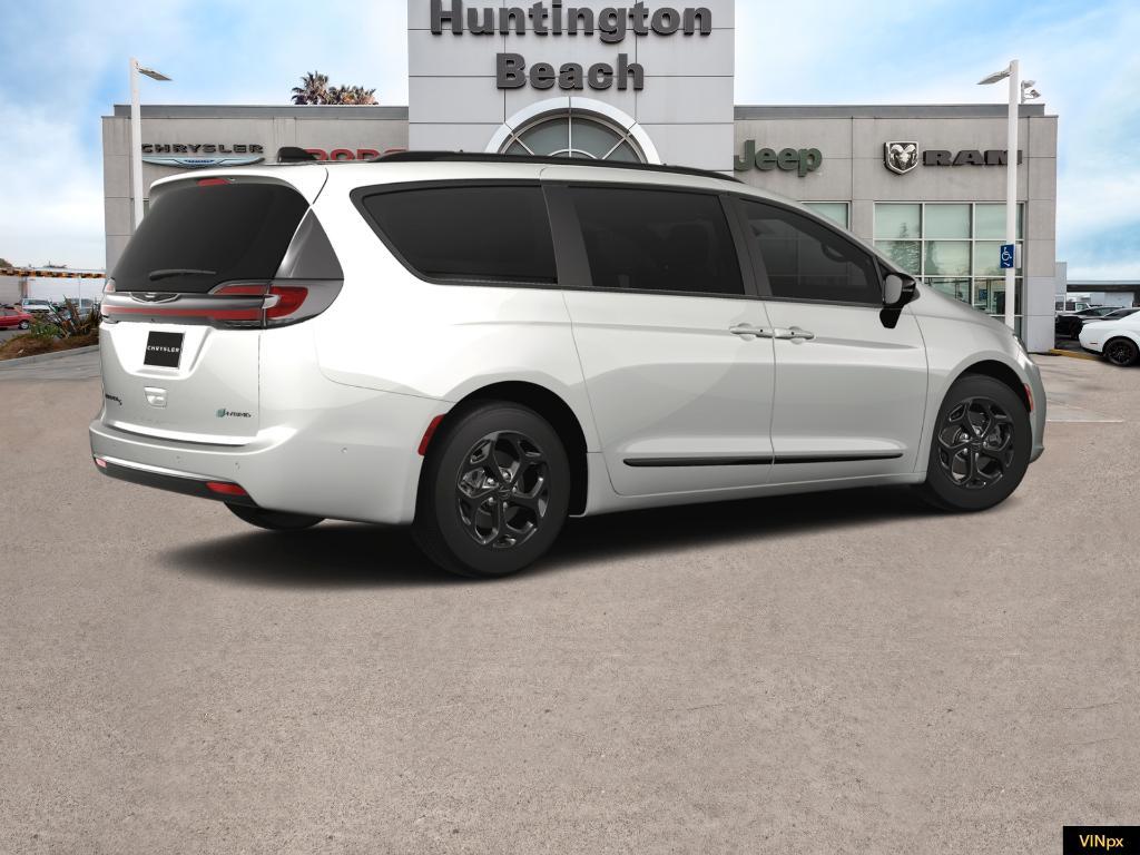 new 2024 Chrysler Pacifica Hybrid car, priced at $44,270