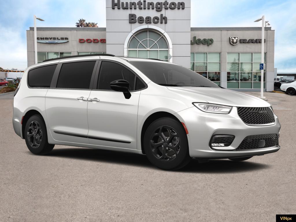 new 2024 Chrysler Pacifica Hybrid car, priced at $44,270