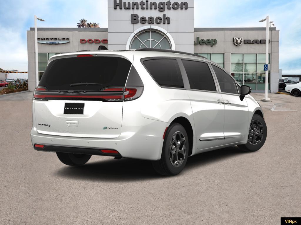 new 2024 Chrysler Pacifica Hybrid car, priced at $44,270