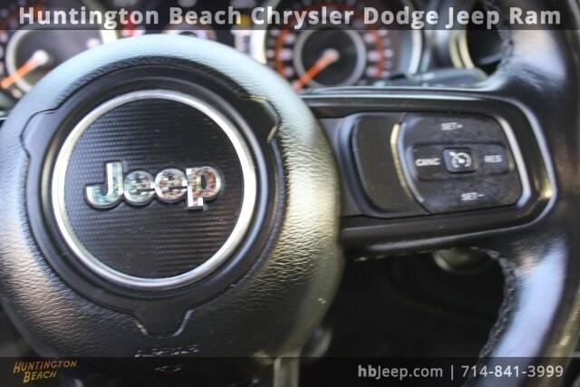 used 2021 Jeep Wrangler Unlimited car, priced at $28,400