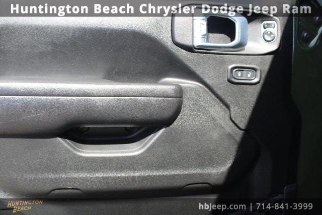 used 2021 Jeep Gladiator car, priced at $28,400
