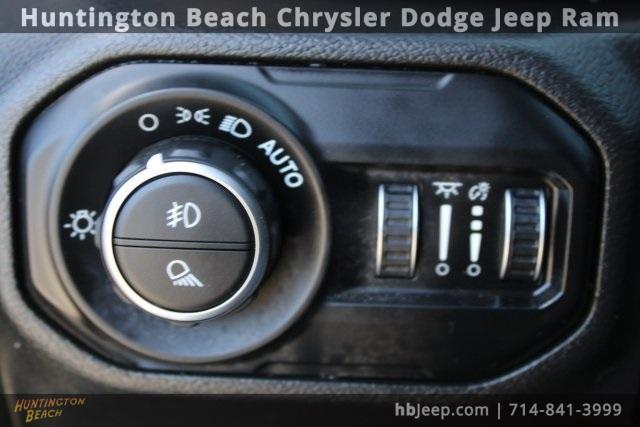 used 2021 Jeep Gladiator car, priced at $28,400