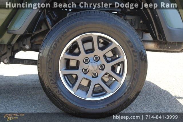 used 2021 Jeep Gladiator car, priced at $28,400