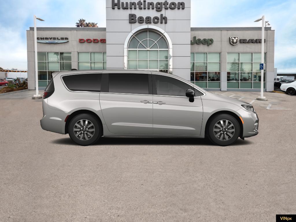 new 2025 Chrysler Pacifica Hybrid car, priced at $36,700