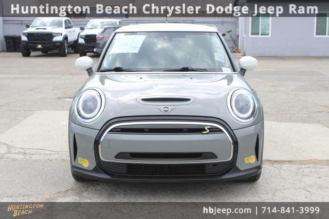 used 2022 MINI SE Hardtop car, priced at $17,350