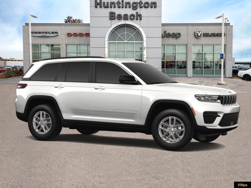 new 2025 Jeep Grand Cherokee car, priced at $37,095