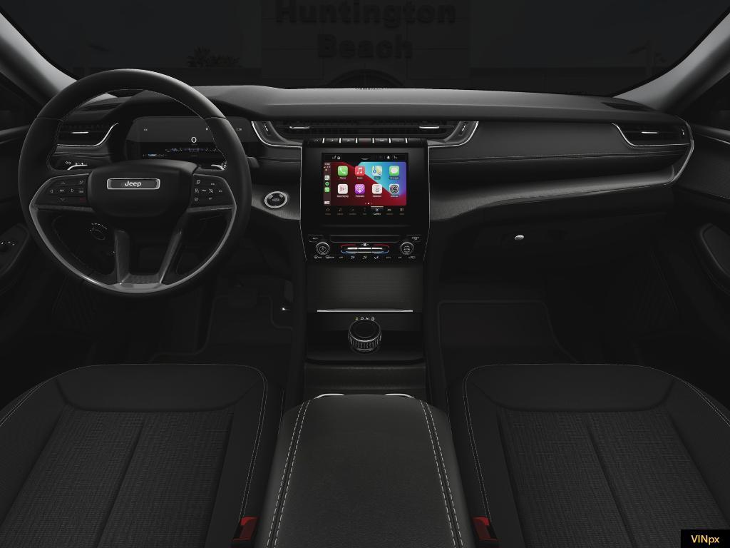 new 2025 Jeep Grand Cherokee car, priced at $37,095