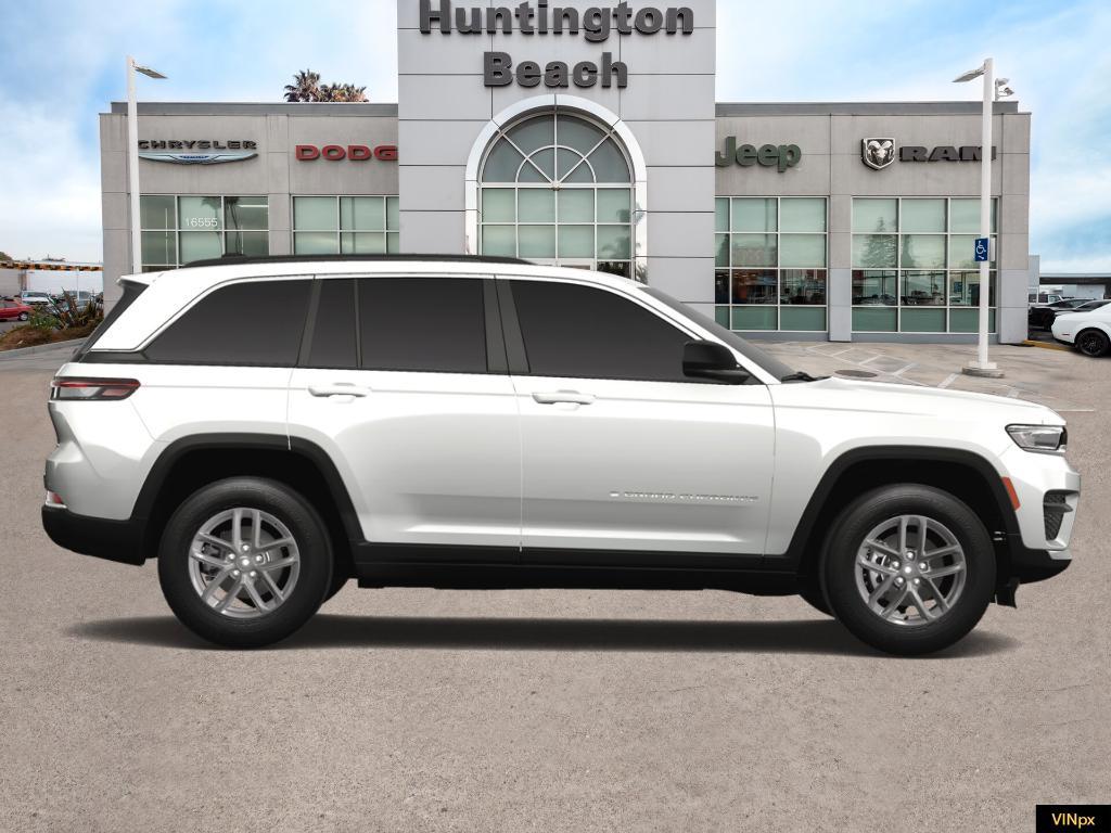 new 2025 Jeep Grand Cherokee car, priced at $37,095