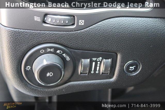 used 2019 Jeep Cherokee car, priced at $17,400