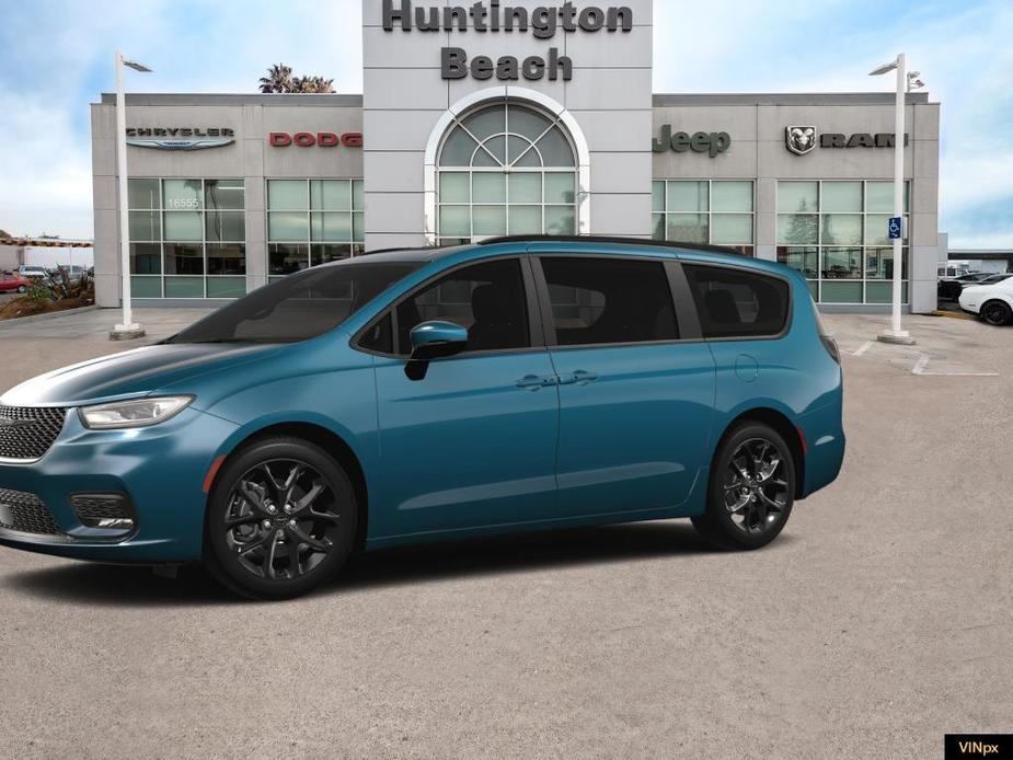 new 2023 Chrysler Pacifica car, priced at $40,600