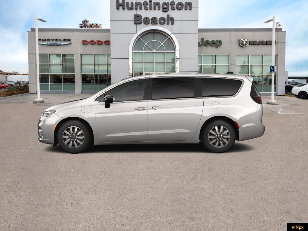 new 2025 Chrysler Pacifica Hybrid car, priced at $40,600