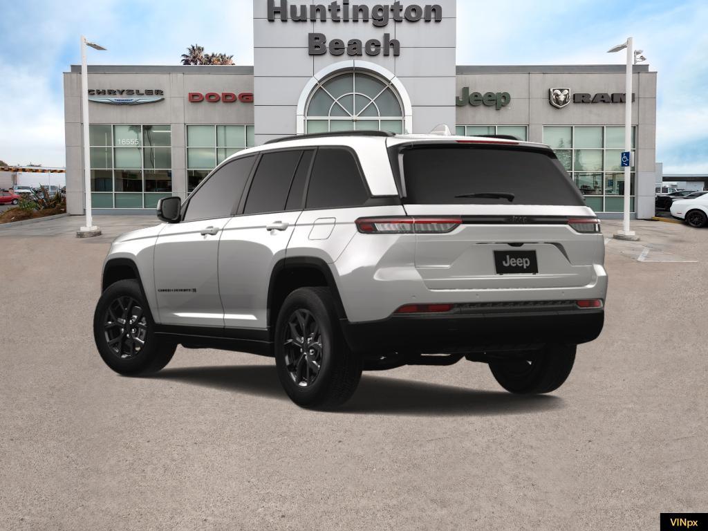 new 2025 Jeep Grand Cherokee car, priced at $37,400