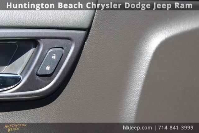 used 2016 Chevrolet Suburban car, priced at $27,200
