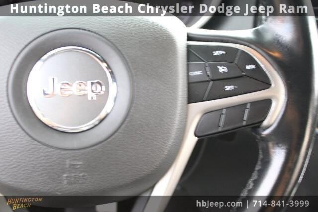 used 2021 Jeep Grand Cherokee car, priced at $18,300