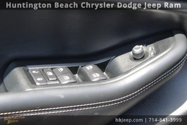 used 2022 Jeep Grand Cherokee car, priced at $29,196