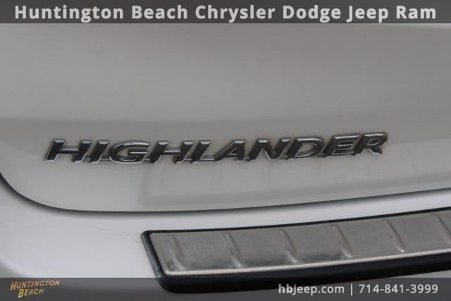 used 2019 Toyota Highlander car, priced at $24,921