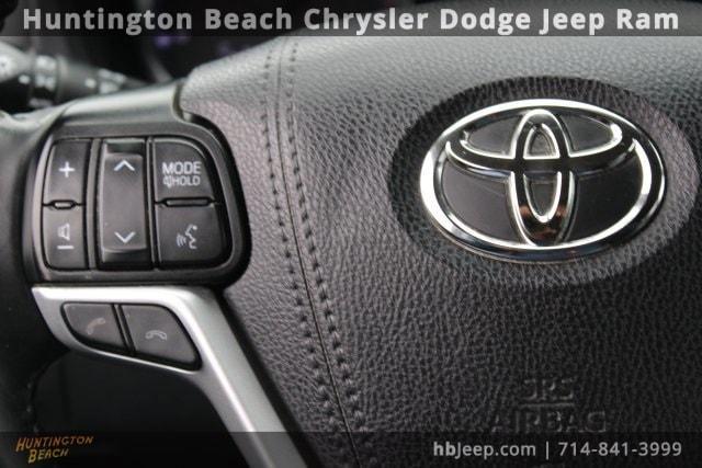 used 2019 Toyota Highlander car, priced at $24,921