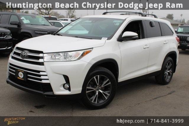 used 2019 Toyota Highlander car, priced at $24,921