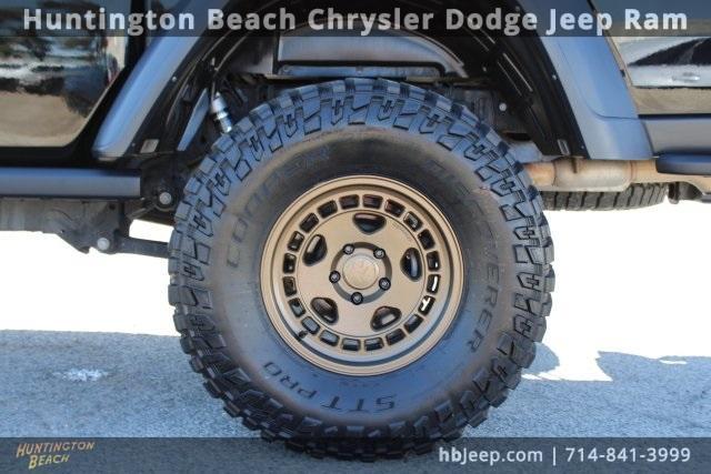 used 2023 Jeep Gladiator car, priced at $34,990