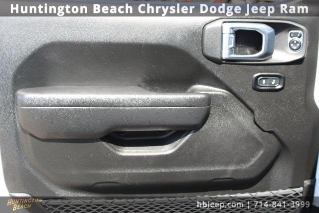 used 2023 Jeep Gladiator car, priced at $26,400