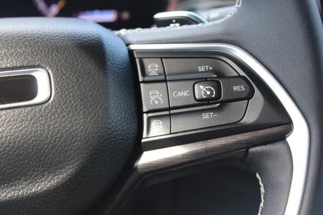new 2023 Jeep Grand Cherokee car, priced at $32,700