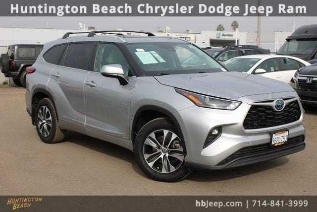 used 2023 Toyota Highlander Hybrid car, priced at $38,729