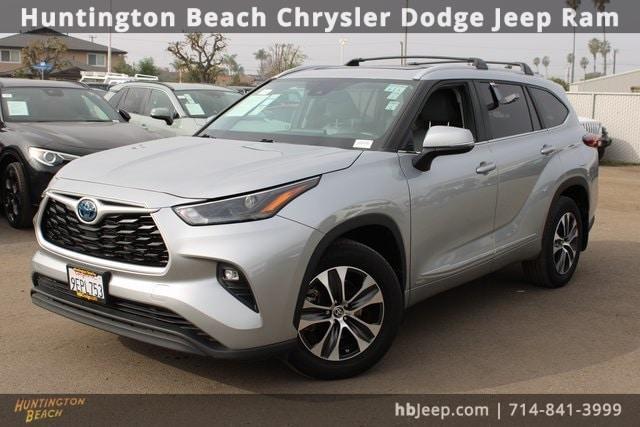 used 2023 Toyota Highlander Hybrid car, priced at $38,729