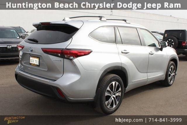 used 2023 Toyota Highlander Hybrid car, priced at $38,729